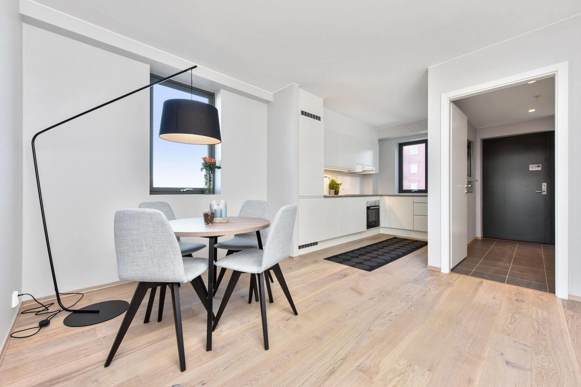 Forenom Serviced Apartments Oslo Majorstuen Esterno foto