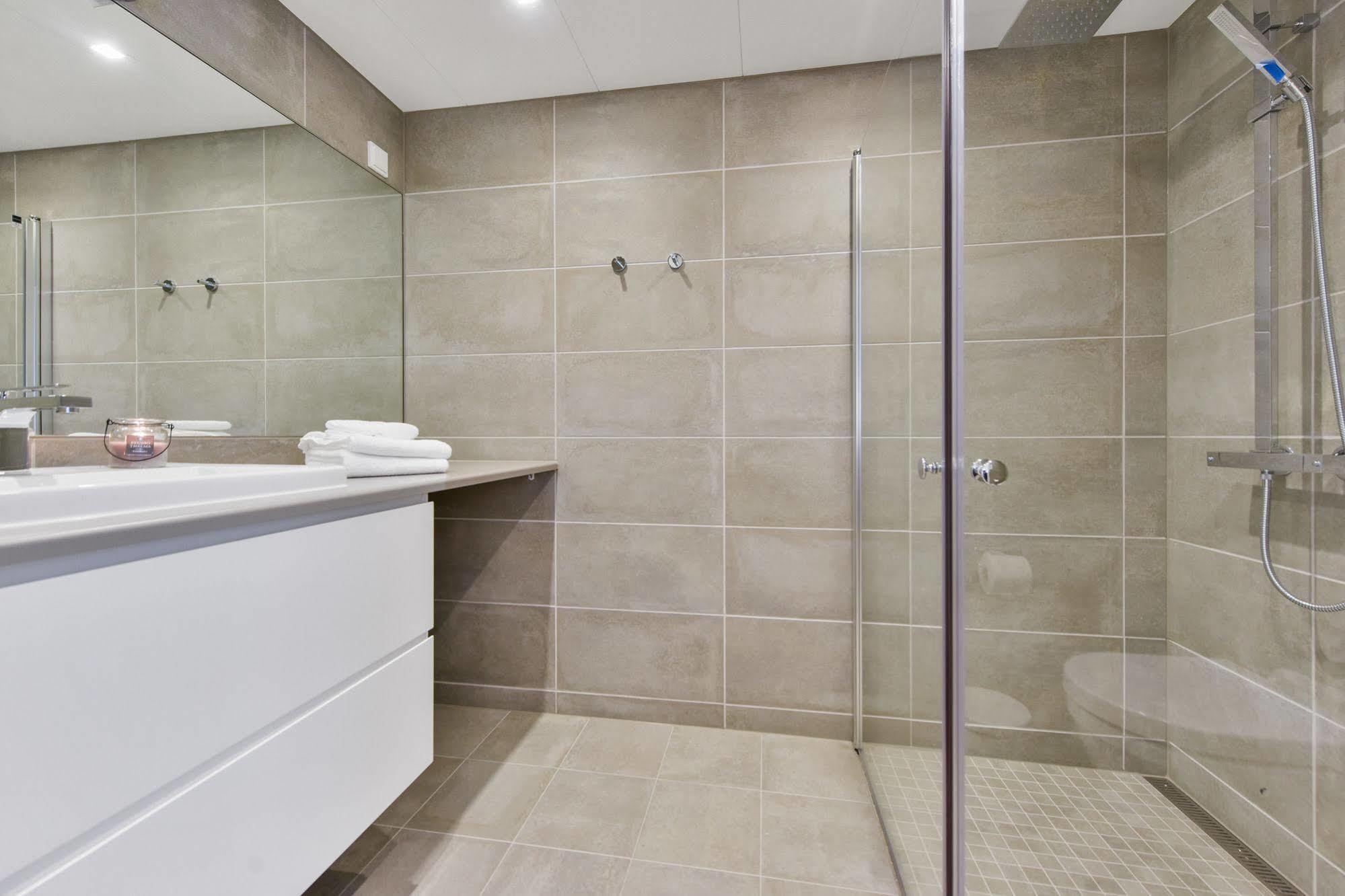 Forenom Serviced Apartments Oslo Majorstuen Esterno foto